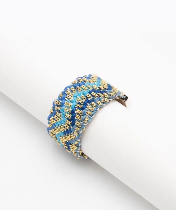 Anello ZIG ZAG in Argento 925 bagno oro Giallo 18Kt. Tessuto: Seta Toni di Azzurro